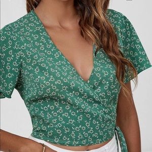 SHEIN - WRAP TOP